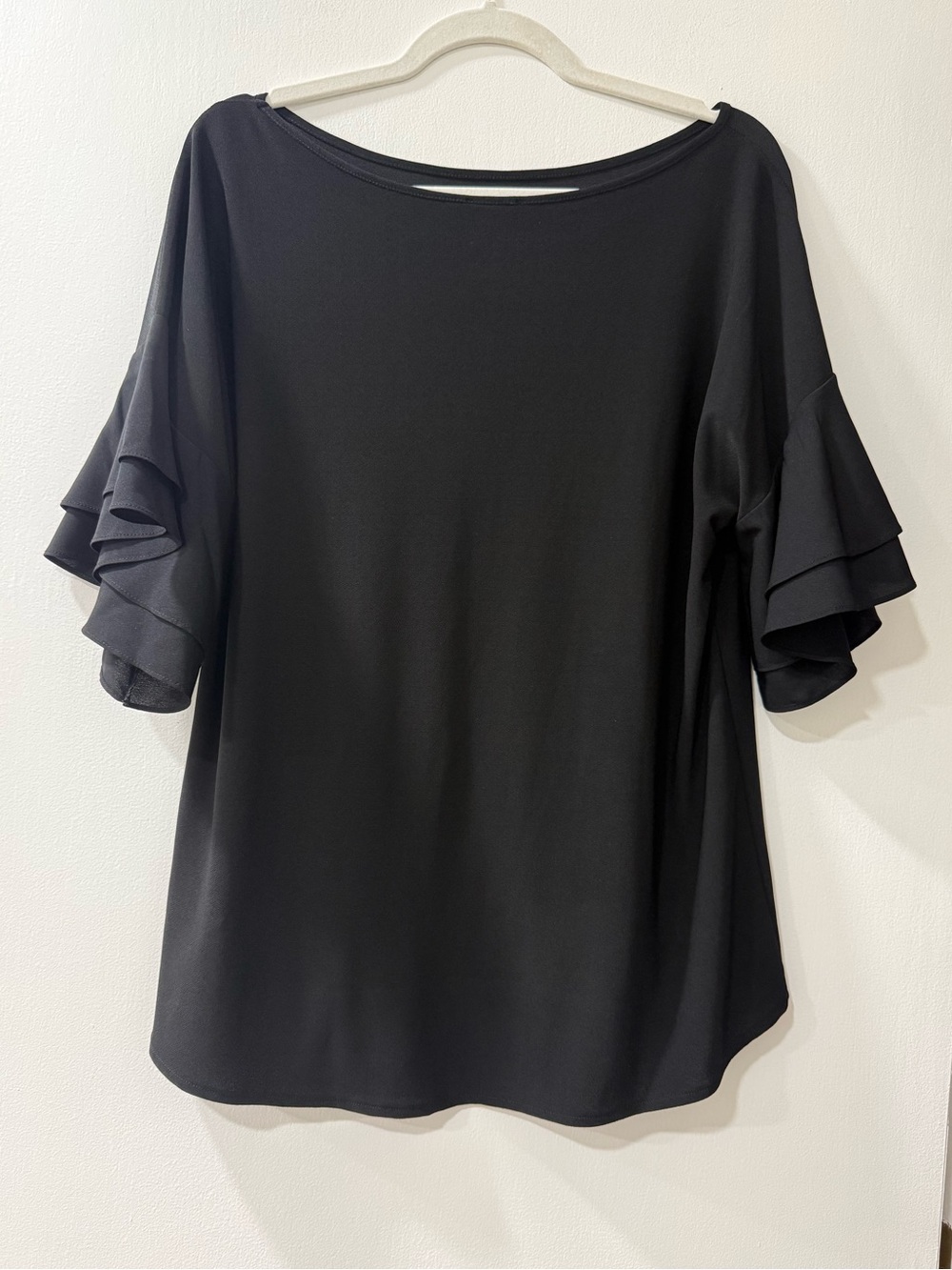 Jones New York Black Ruffle Sleeve Tunic Top